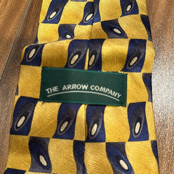 Silk Arrow Brand silk necktie trio. - Picture 3 of 7